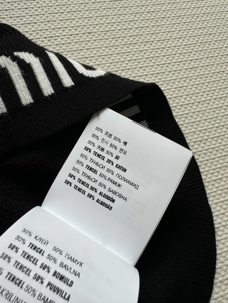Miu Miu T-Shirts Casual 148602
