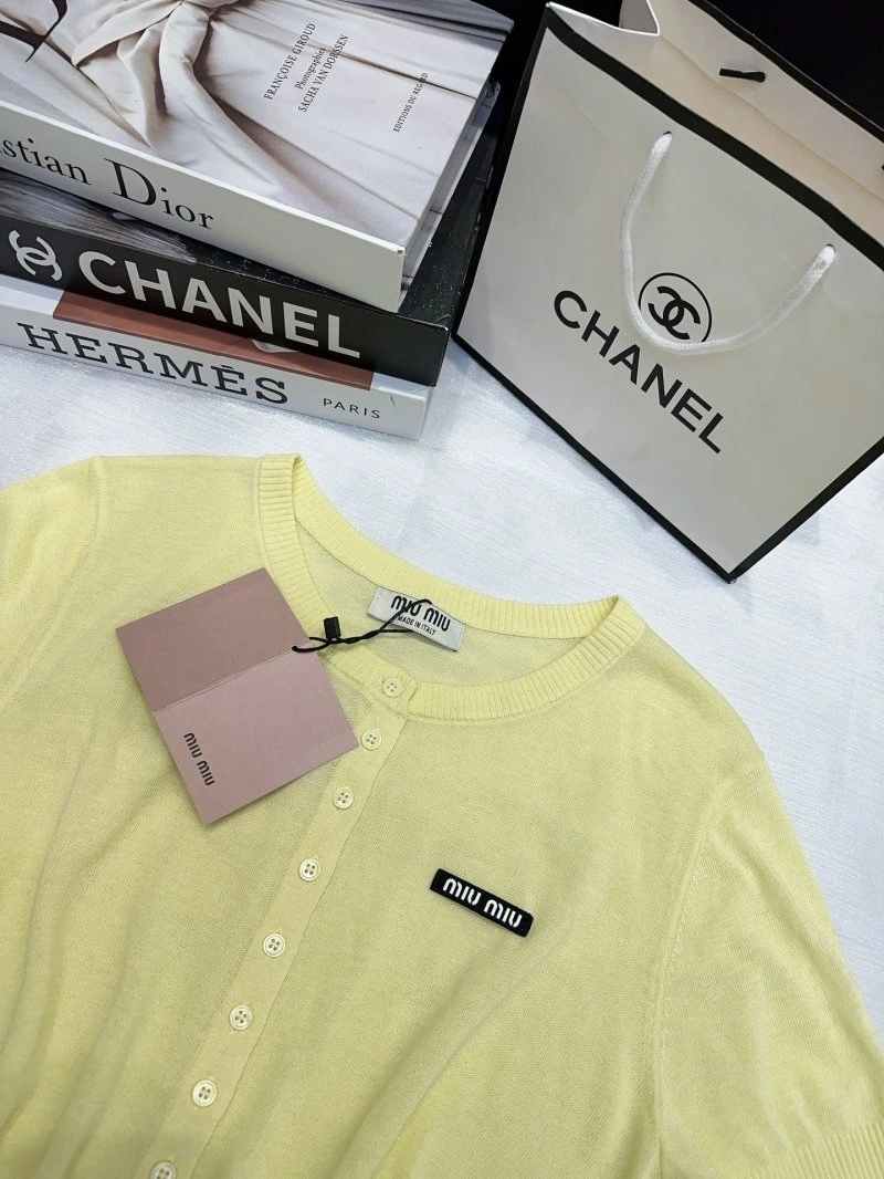 Practical Miu Miu T-Shirts 148599