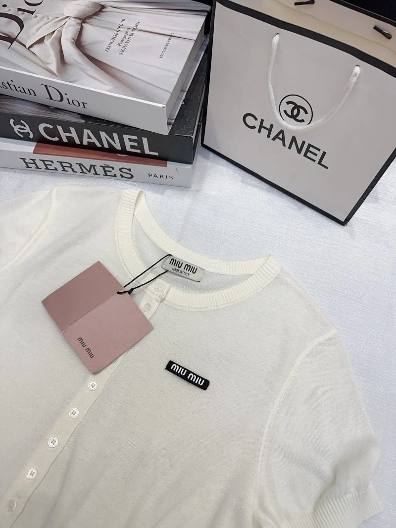 Miu Miu T-Shirts Sporty 148601