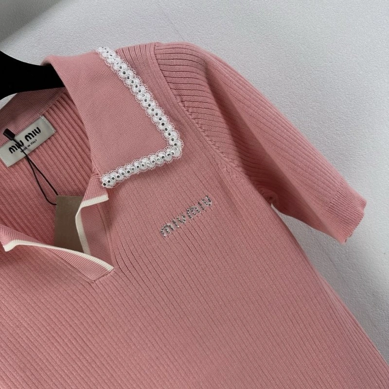 Miu Miu T-Shirts Fashionable 148596