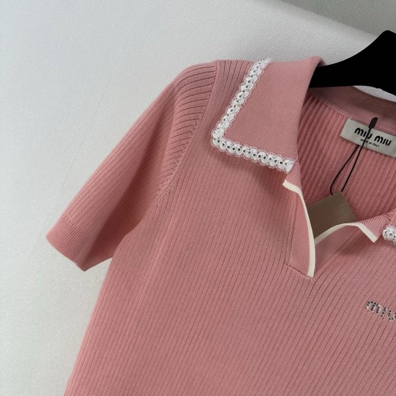 Miu Miu T-Shirts Fashionable 148596