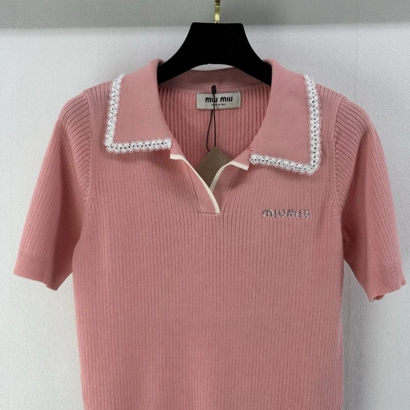 Miu Miu T-Shirts Fashionable 148596