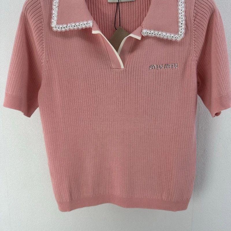 Miu Miu T-Shirts Fashionable 148596