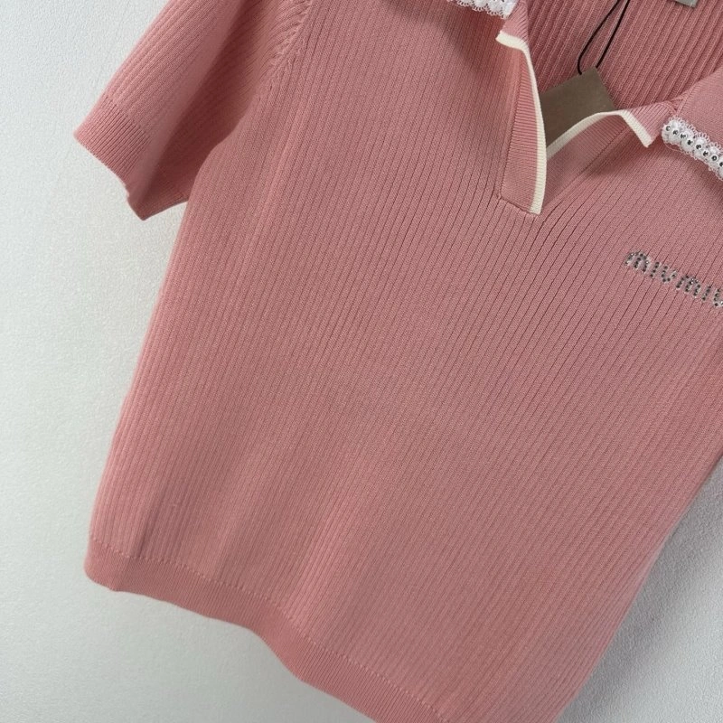 Miu Miu T-Shirts Fashionable 148596