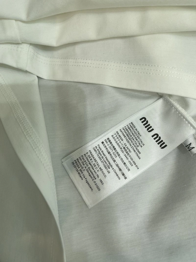 Miu Miu T-Shirts WellDesigned 148592