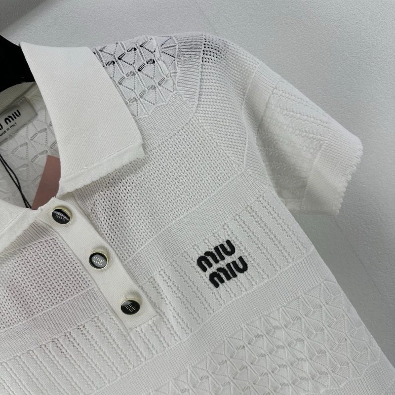 Premium Miu Miu T-Shirts 148573