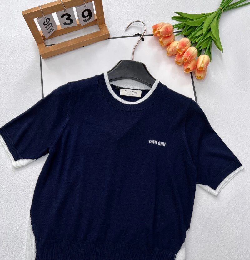 Compact Miu Miu T-Shirts 148559