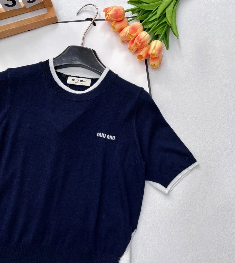 Compact Miu Miu T-Shirts 148559