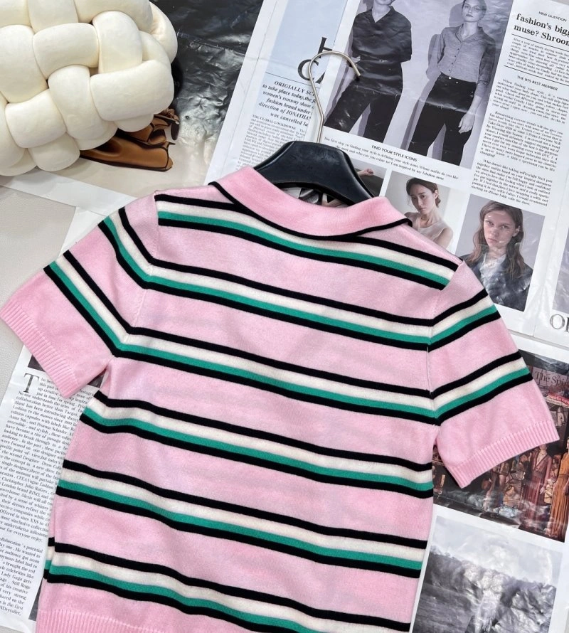 Miu Miu T-Shirts Contemporary 148548