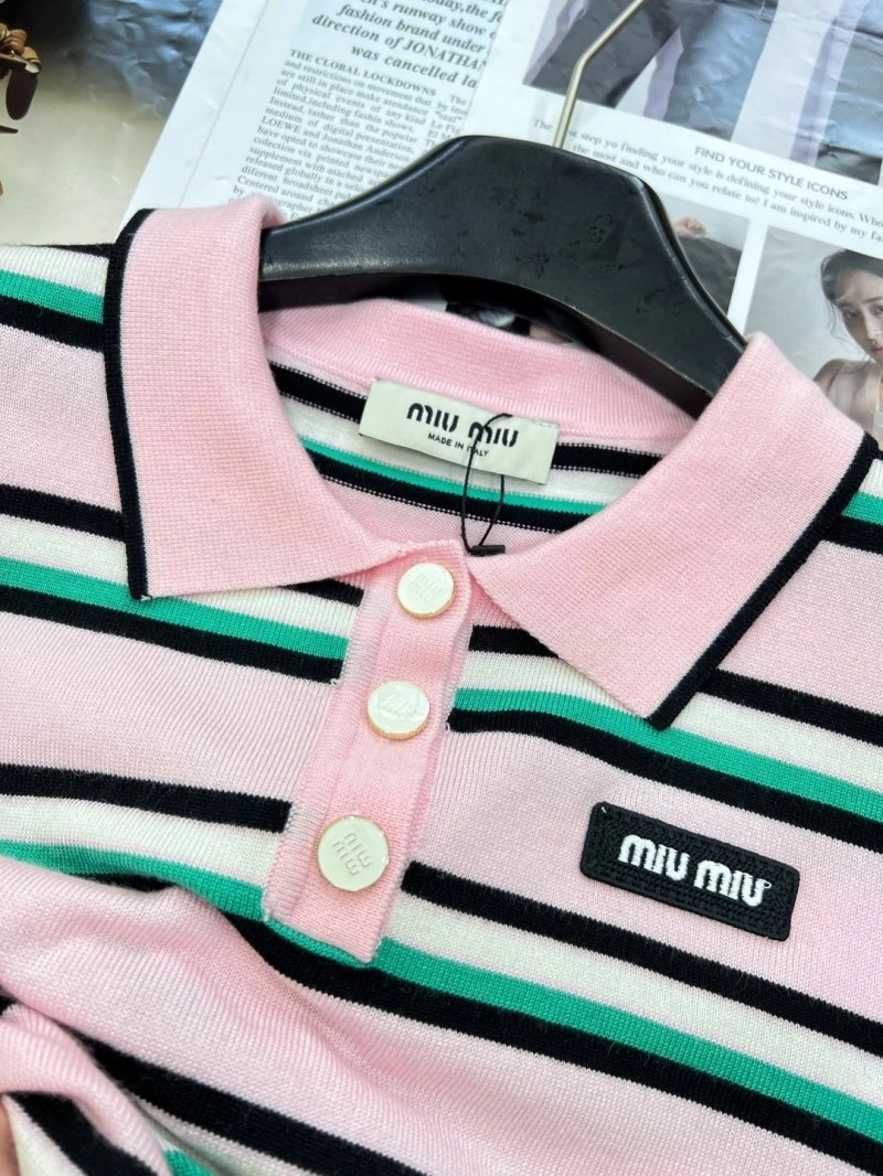 Miu Miu T-Shirts Contemporary 148548