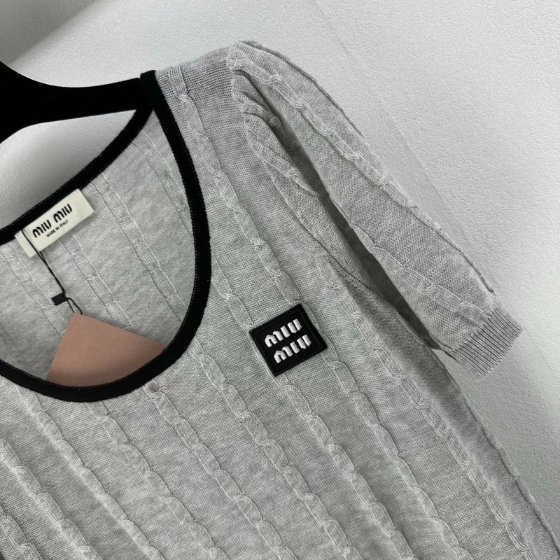 Miu Miu T-Shirts Comfortable 148546