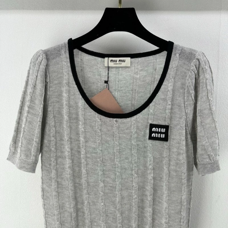 Miu Miu T-Shirts Comfortable 148546