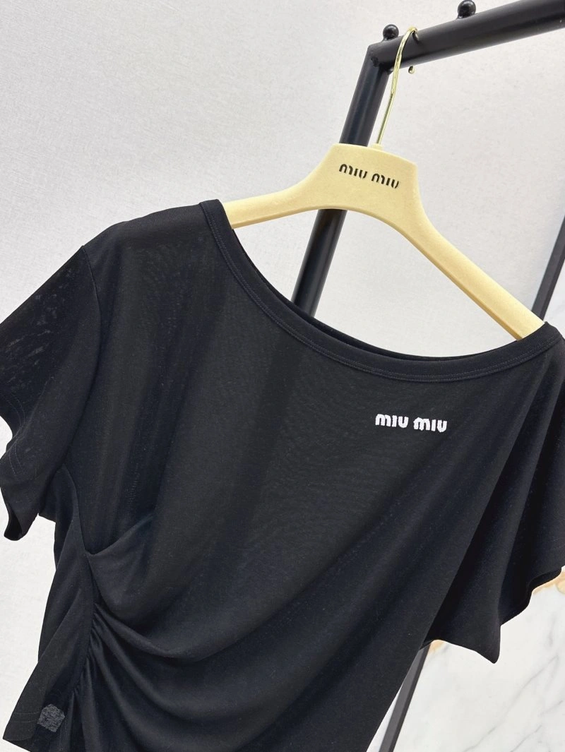Miu Miu T-Shirts Breathable 148513