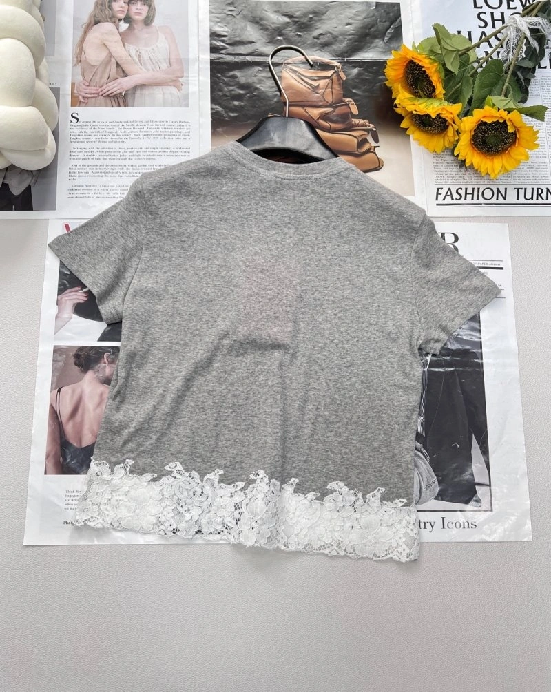 Sporty Miu Miu T-Shirts 148500