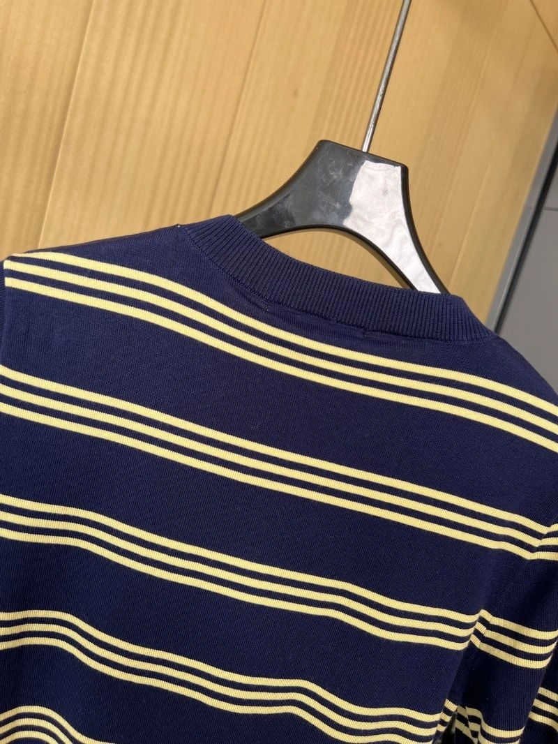 Miu Miu T-Shirts Fashionable 148494