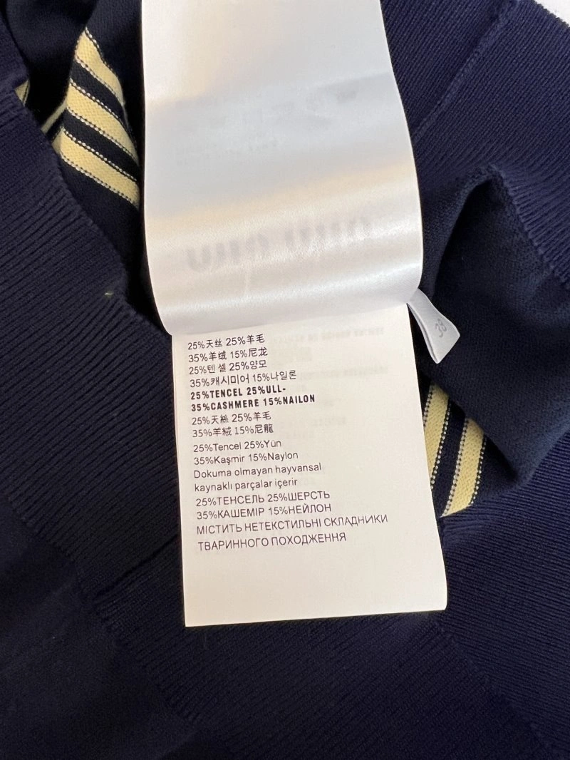 Miu Miu T-Shirts Fashionable 148494
