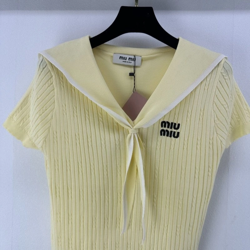 Miu Miu T-Shirts UrbanChic 148482