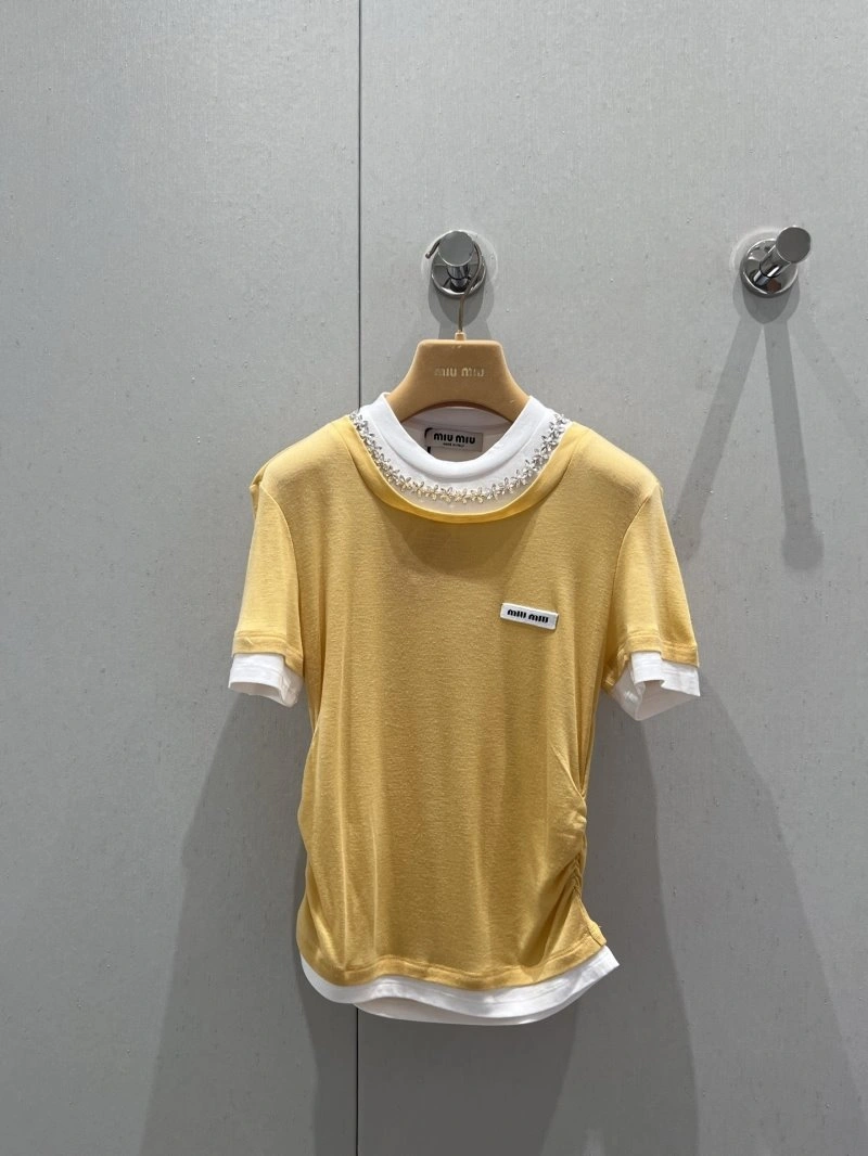 Miu Miu T-Shirts Minimalist 148468