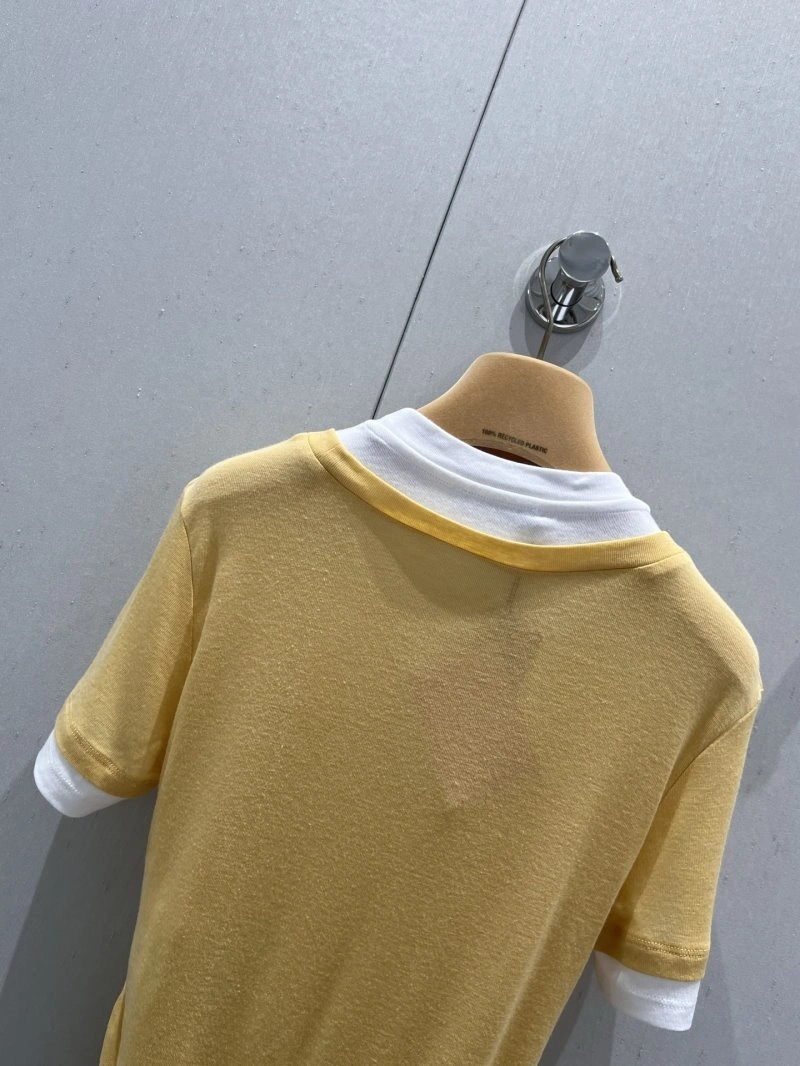 Miu Miu T-Shirts Minimalist 148468