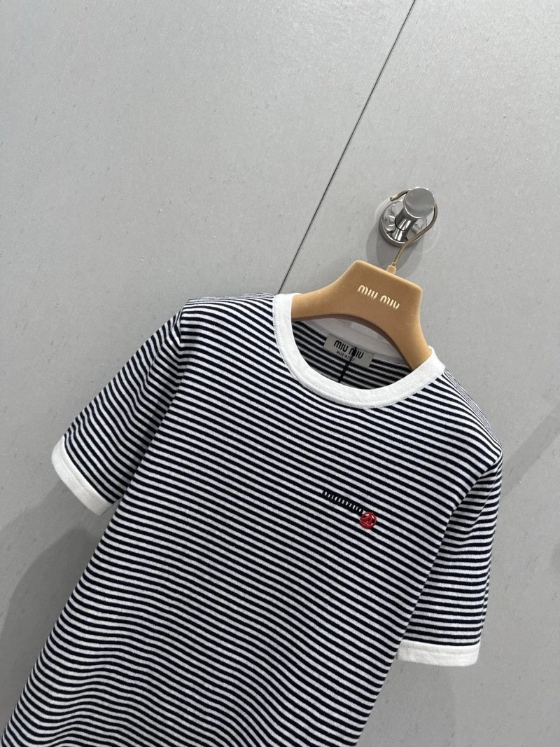 Miu Miu T-Shirts FreshLook 148444