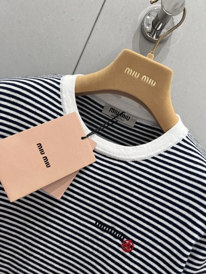 Miu Miu T-Shirts FreshLook 148444