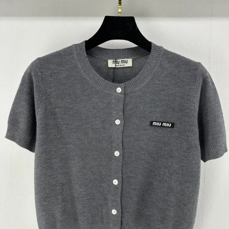 Miu Miu T-Shirts Fashionable 148441