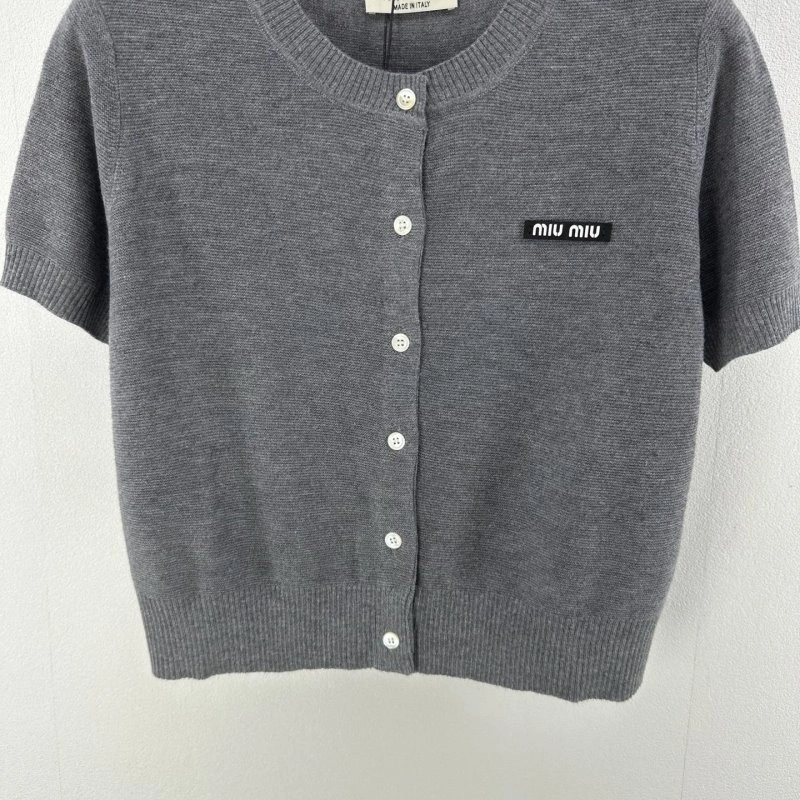 Miu Miu T-Shirts Fashionable 148441