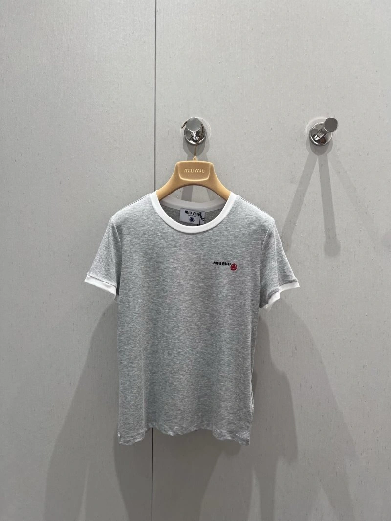Modern Miu Miu T-Shirts 148430