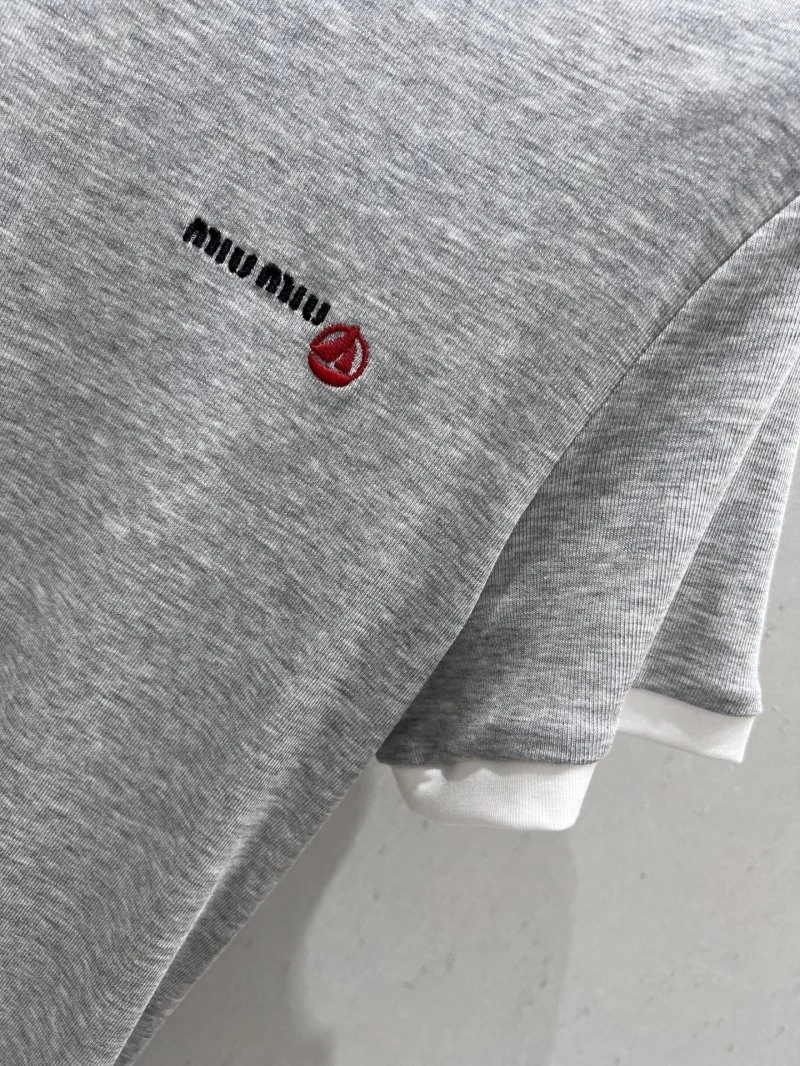 Modern Miu Miu T-Shirts 148430