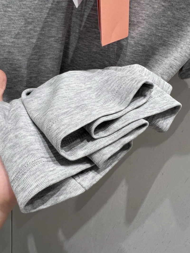 Modern Miu Miu T-Shirts 148430