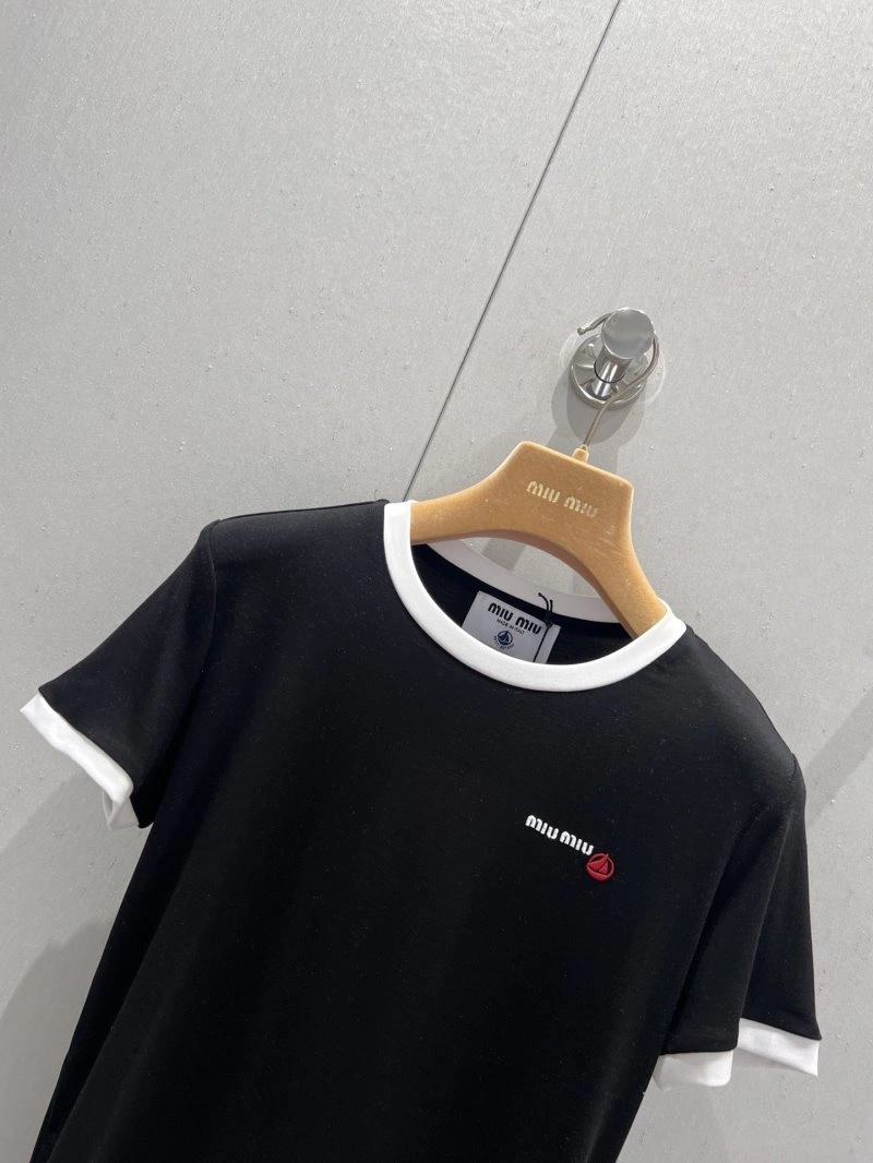 Miu Miu T-Shirts Sustainable 148429