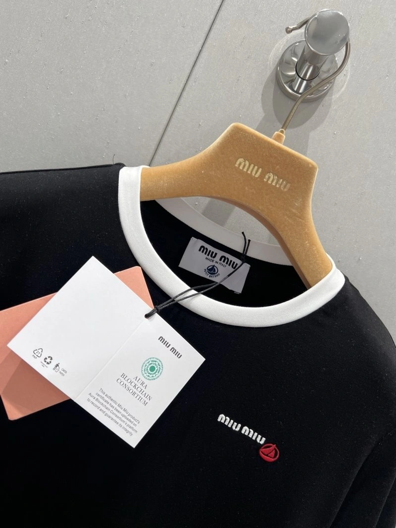 Miu Miu T-Shirts Sustainable 148429