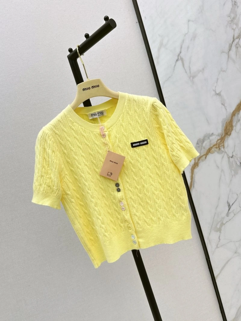 Miu Miu T-Shirts Efficient 148411