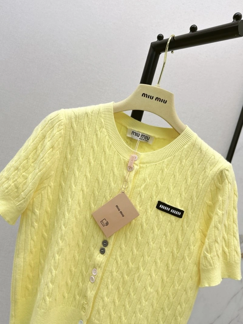 Miu Miu T-Shirts Efficient 148411