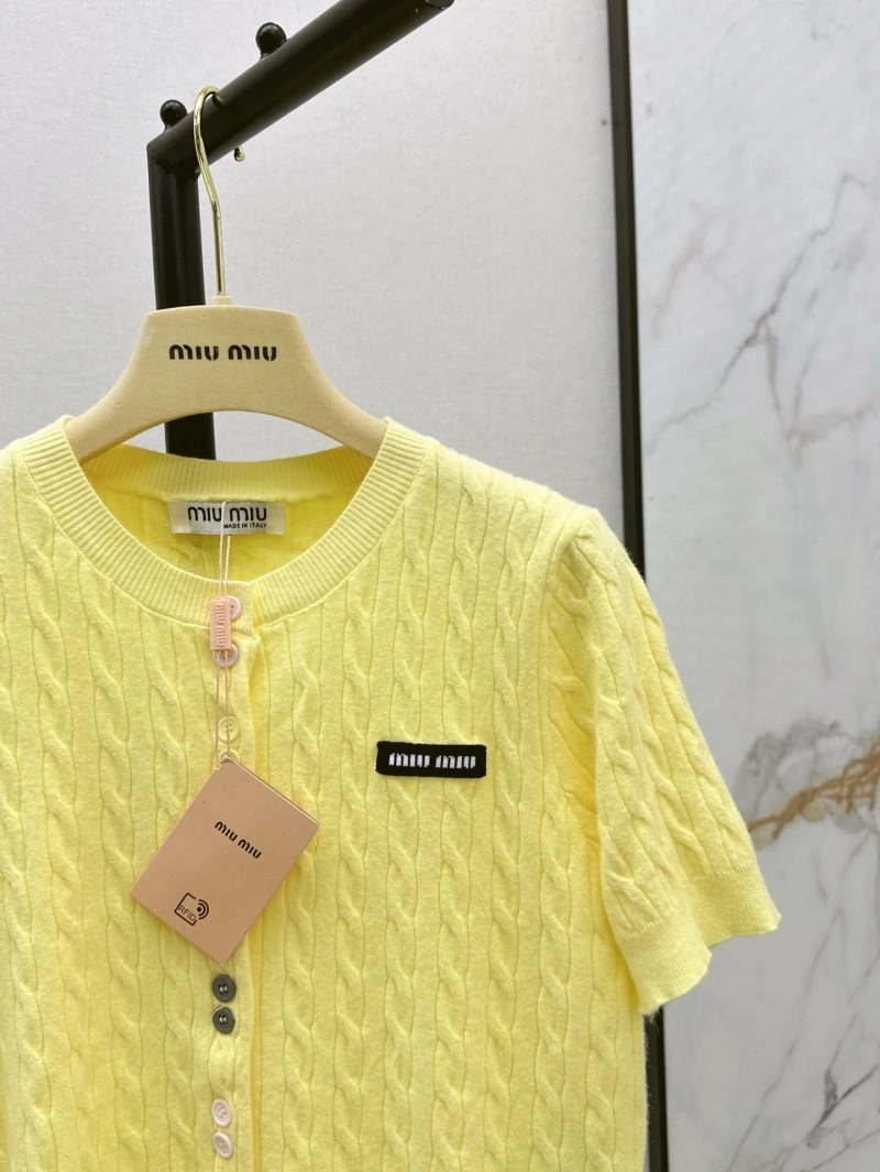 Miu Miu T-Shirts Efficient 148411