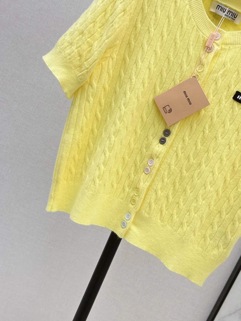 Miu Miu T-Shirts Efficient 148411