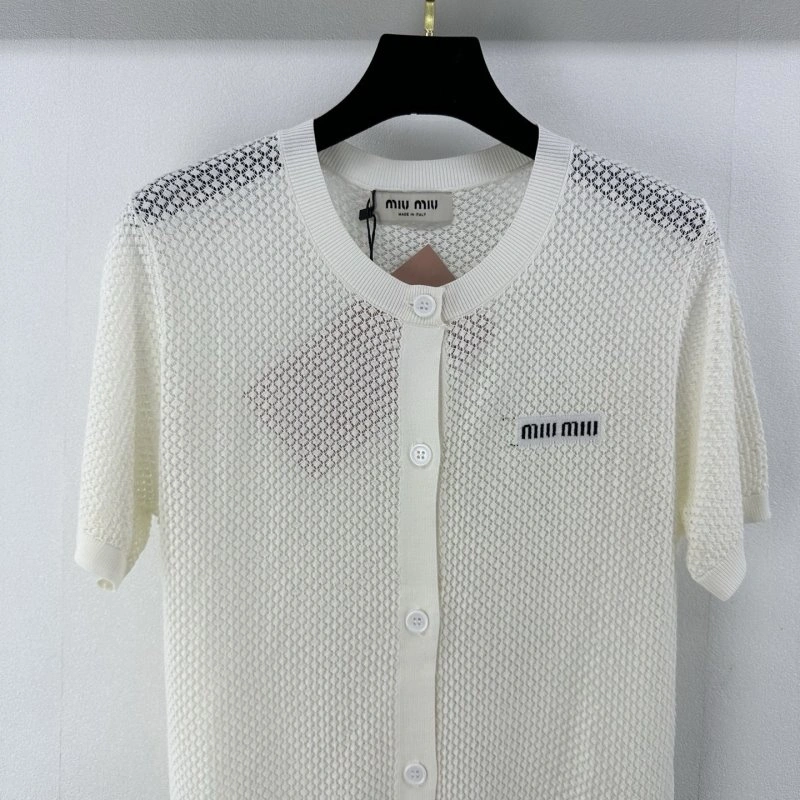 Miu Miu T-Shirts Trendsetting 148402