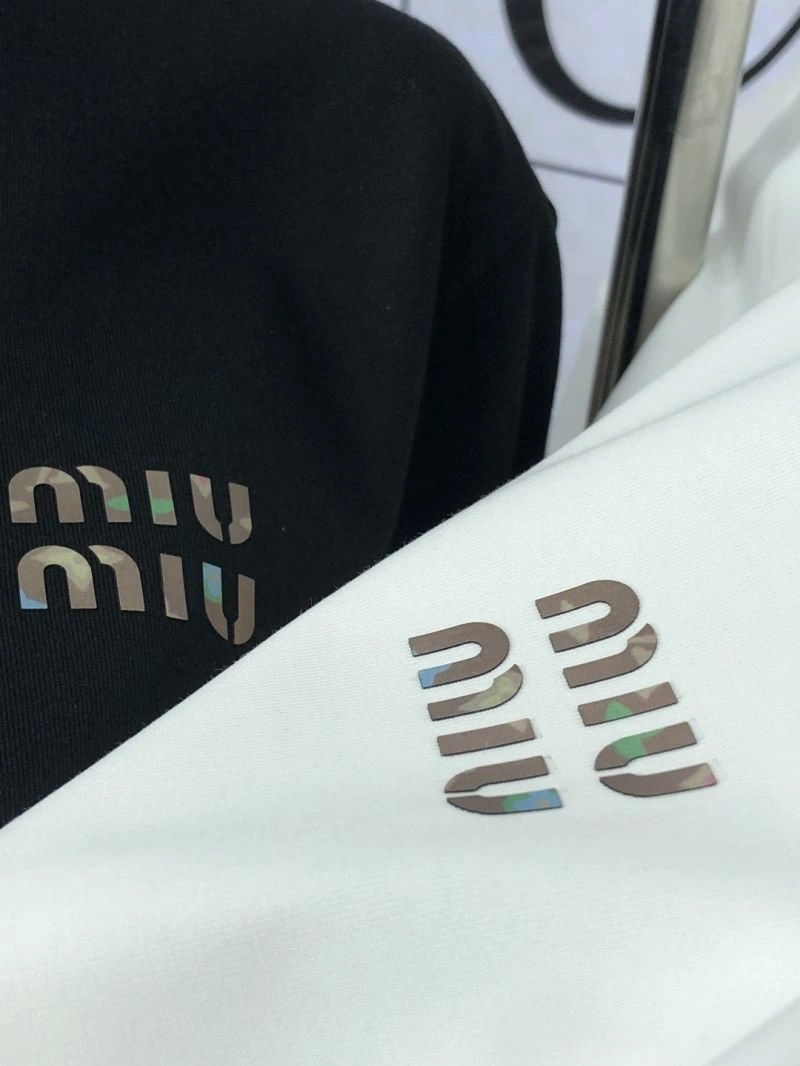 Miu Miu T-Shirts Classic 160169