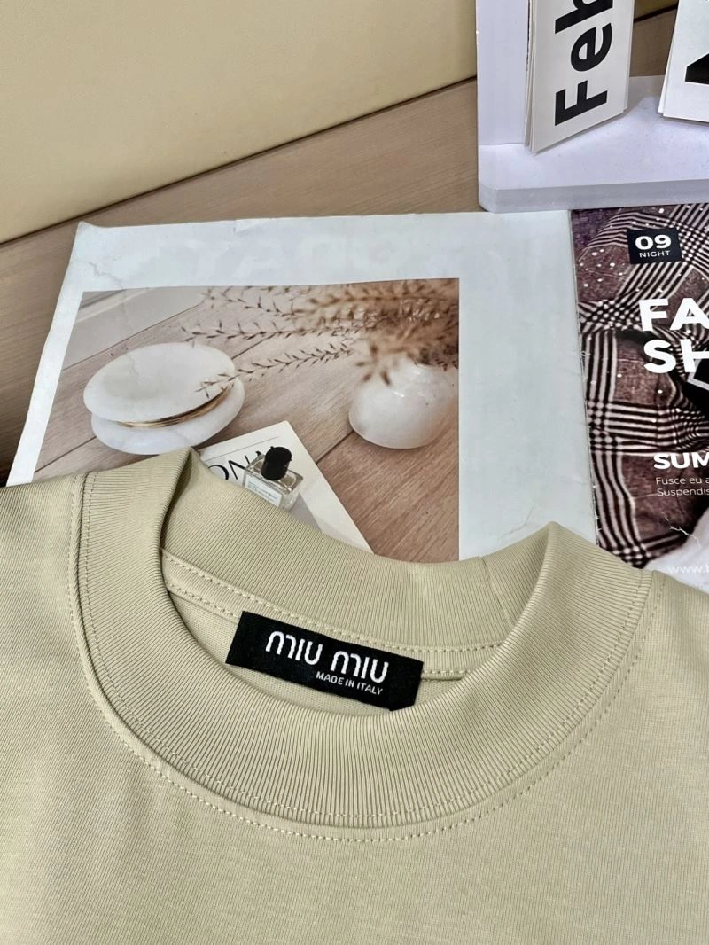 Miu Miu T-Shirts Sustainable 160165