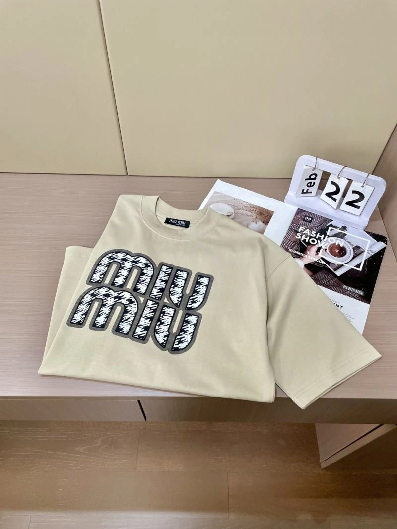 Miu Miu T-Shirts Sustainable 160165