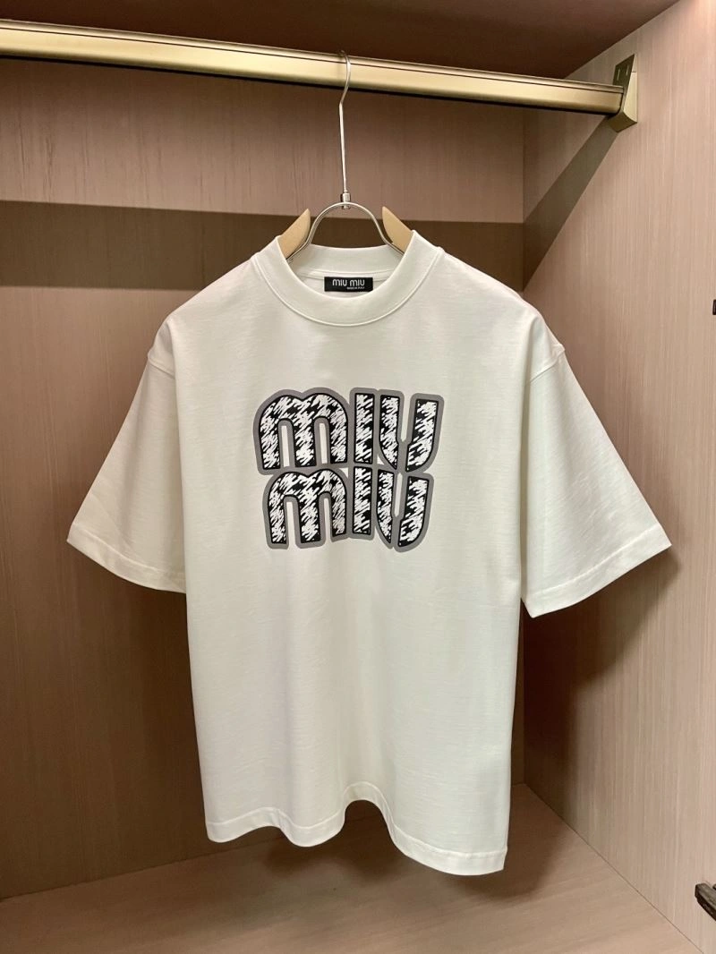 Trendy Miu Miu T-Shirts 160170