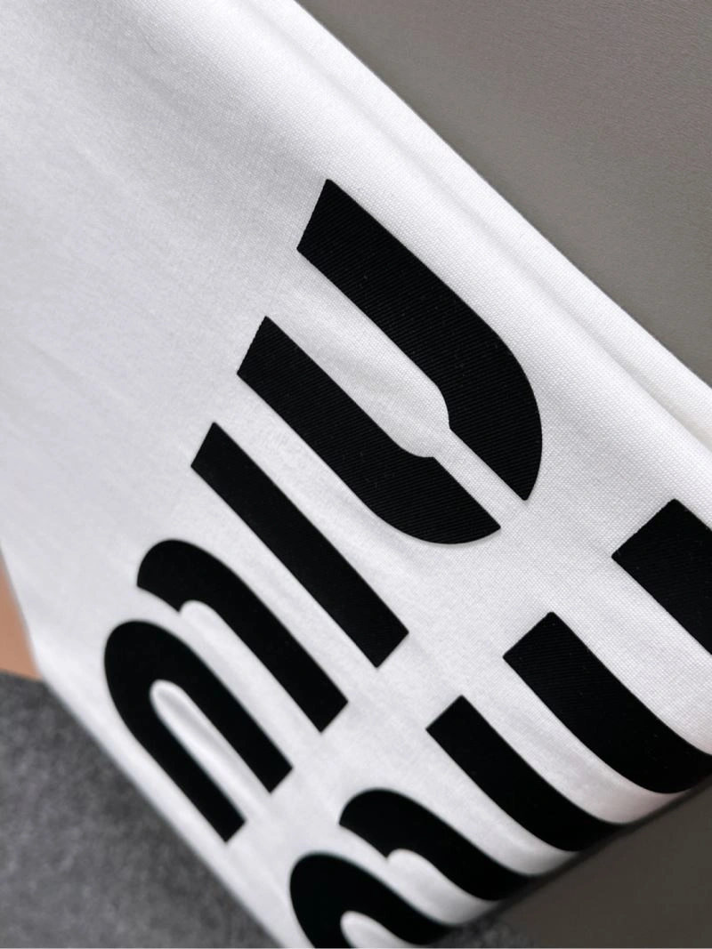 Miu Miu T-Shirts QuickDry 160166