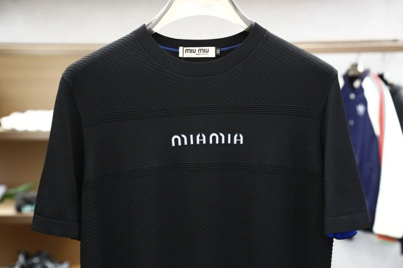 Miu Miu T-Shirts ComfortFit 160197