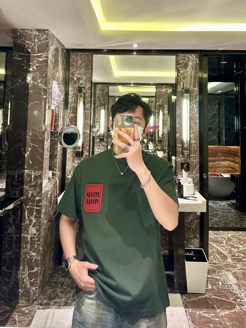 Fashionable Miu Miu T-Shirts 160158
