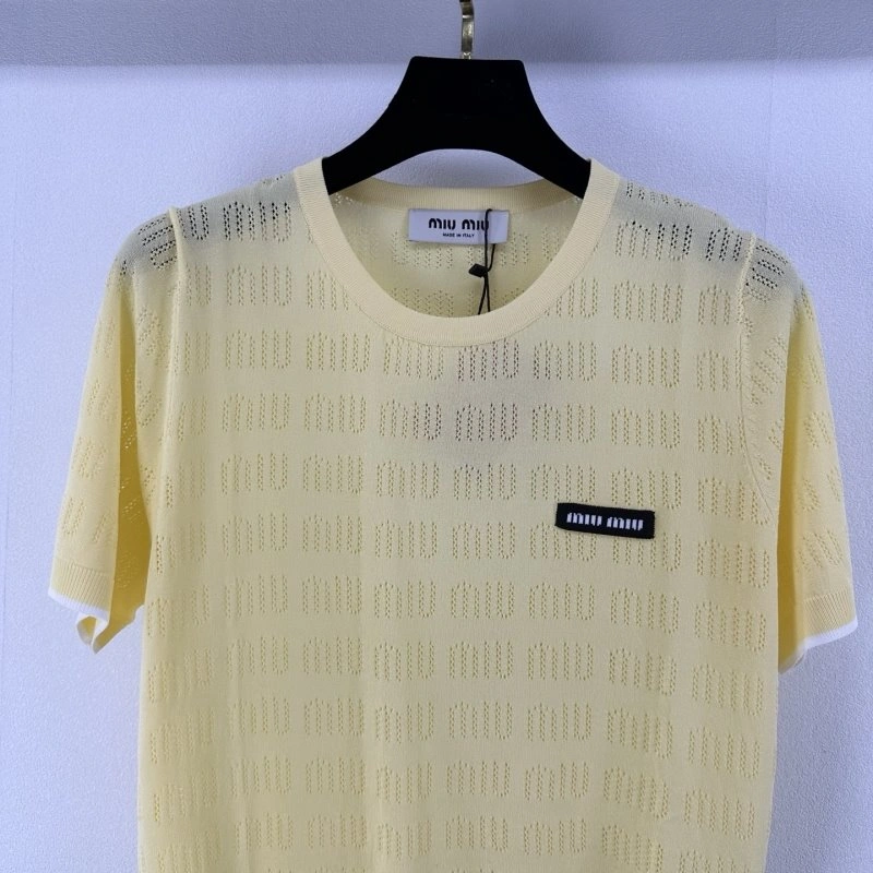 Miu Miu T-Shirts Stretchable 154430