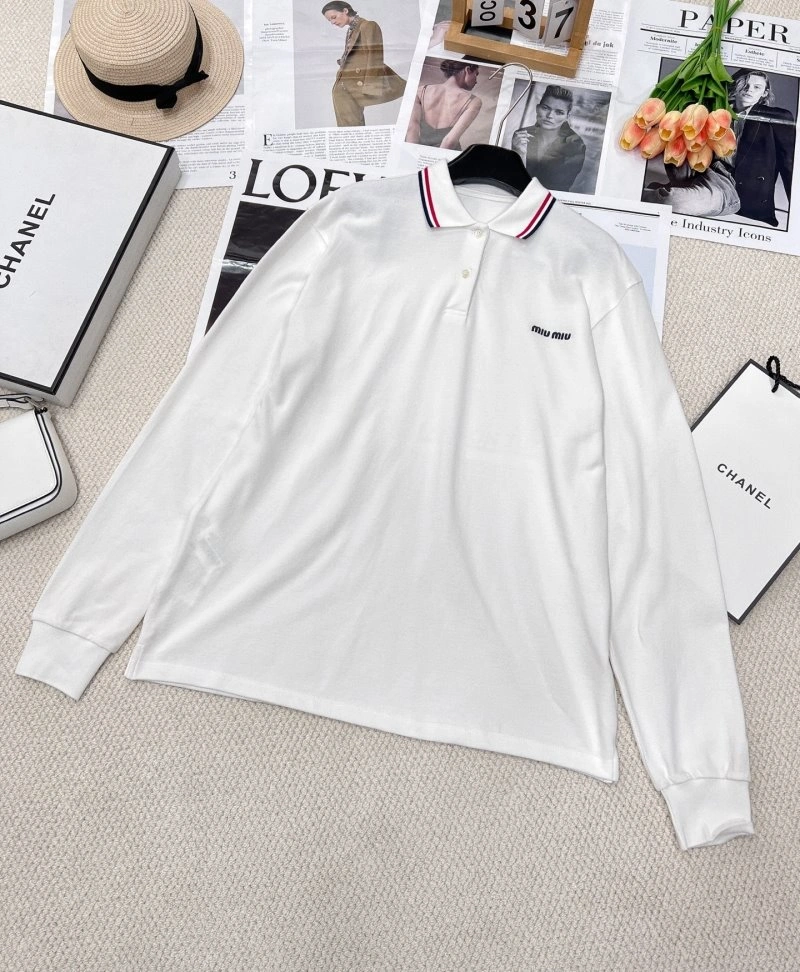 Miu Miu T-Shirts Minimalist 154410