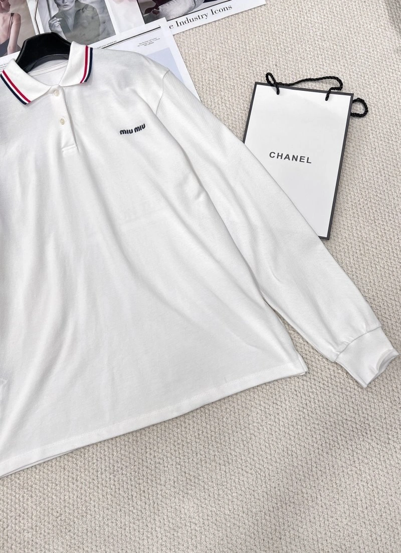 Miu Miu T-Shirts Minimalist 154410