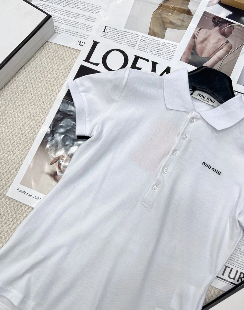 Miu Miu T-Shirts Minimalist 154417