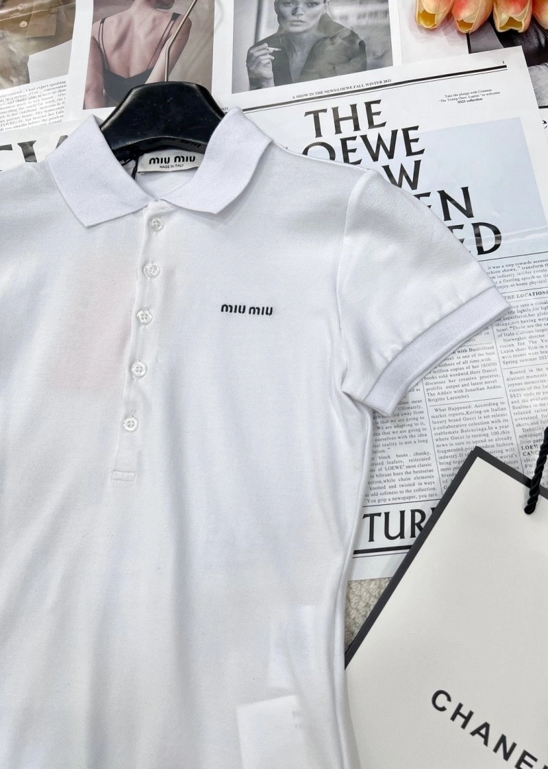 Miu Miu T-Shirts Minimalist 154417