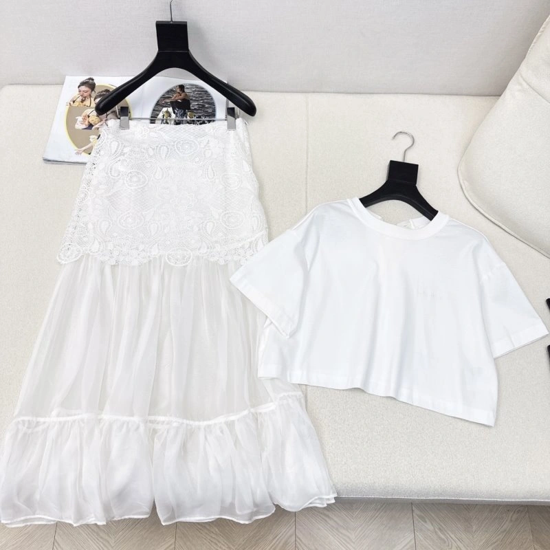 Miu Miu T-Shirts Cozy 154391